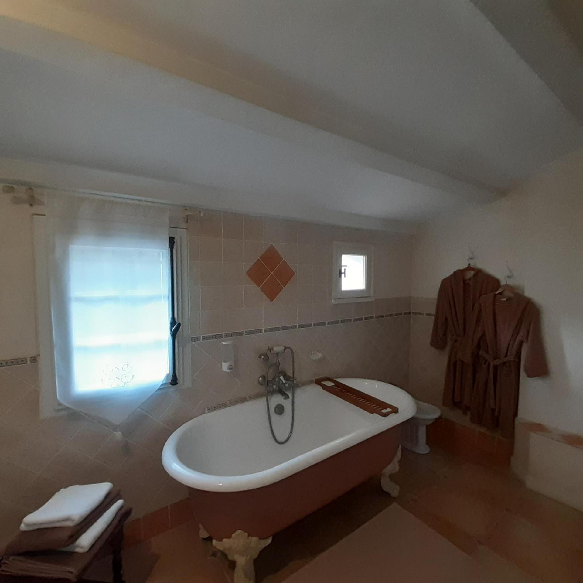 Bed and Breakfast Mas Lei Bancau Le Beausset Esterno foto